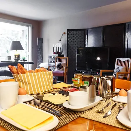 Bed & Breakfast Junior Tour Eiffel 4*