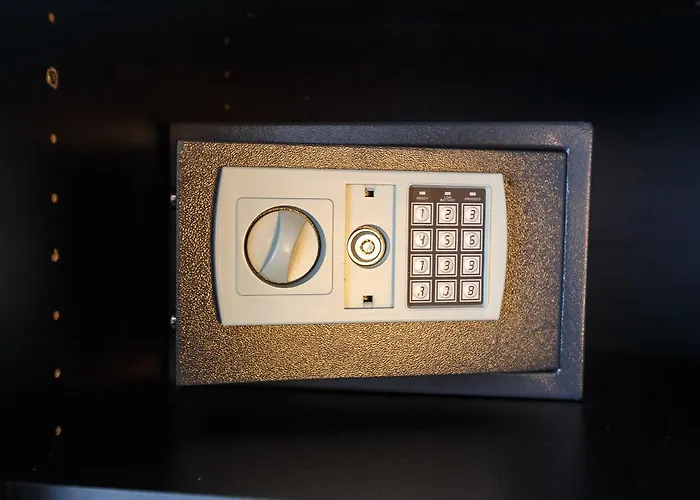 Junior Tour Eiffel 4* 巴黎