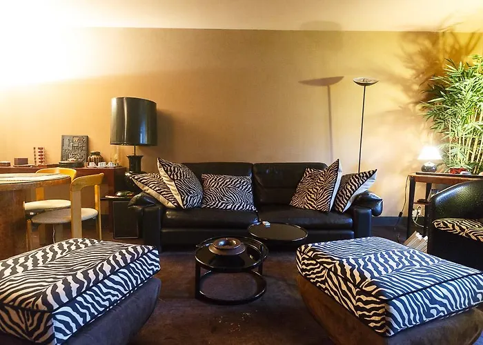 Junior Tour Eiffel 4*