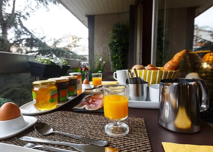 Junior Tour Eiffel 住宿加早餐酒店 巴黎