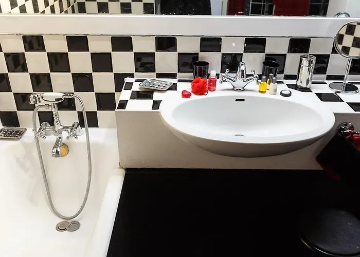 Junior Tour Eiffel 4* 巴黎