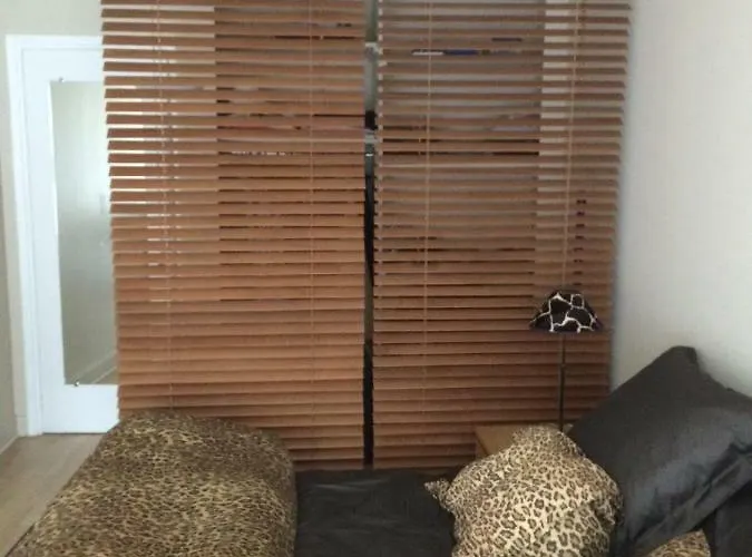 Junior Tour Eiffel 住宿加早餐酒店