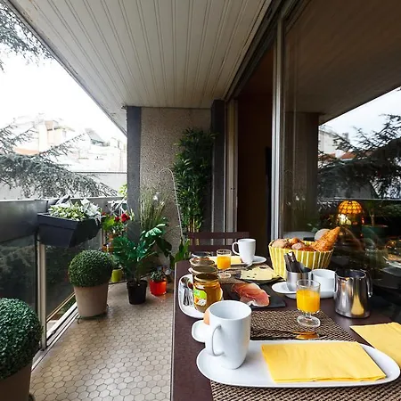 Junior Tour Eiffel 住宿加早餐酒店 巴黎