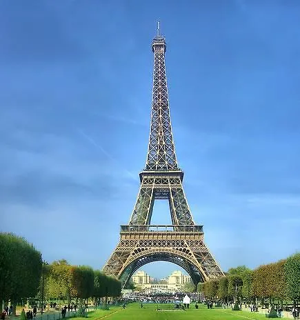 Junior Tour Eiffel 4* 파리